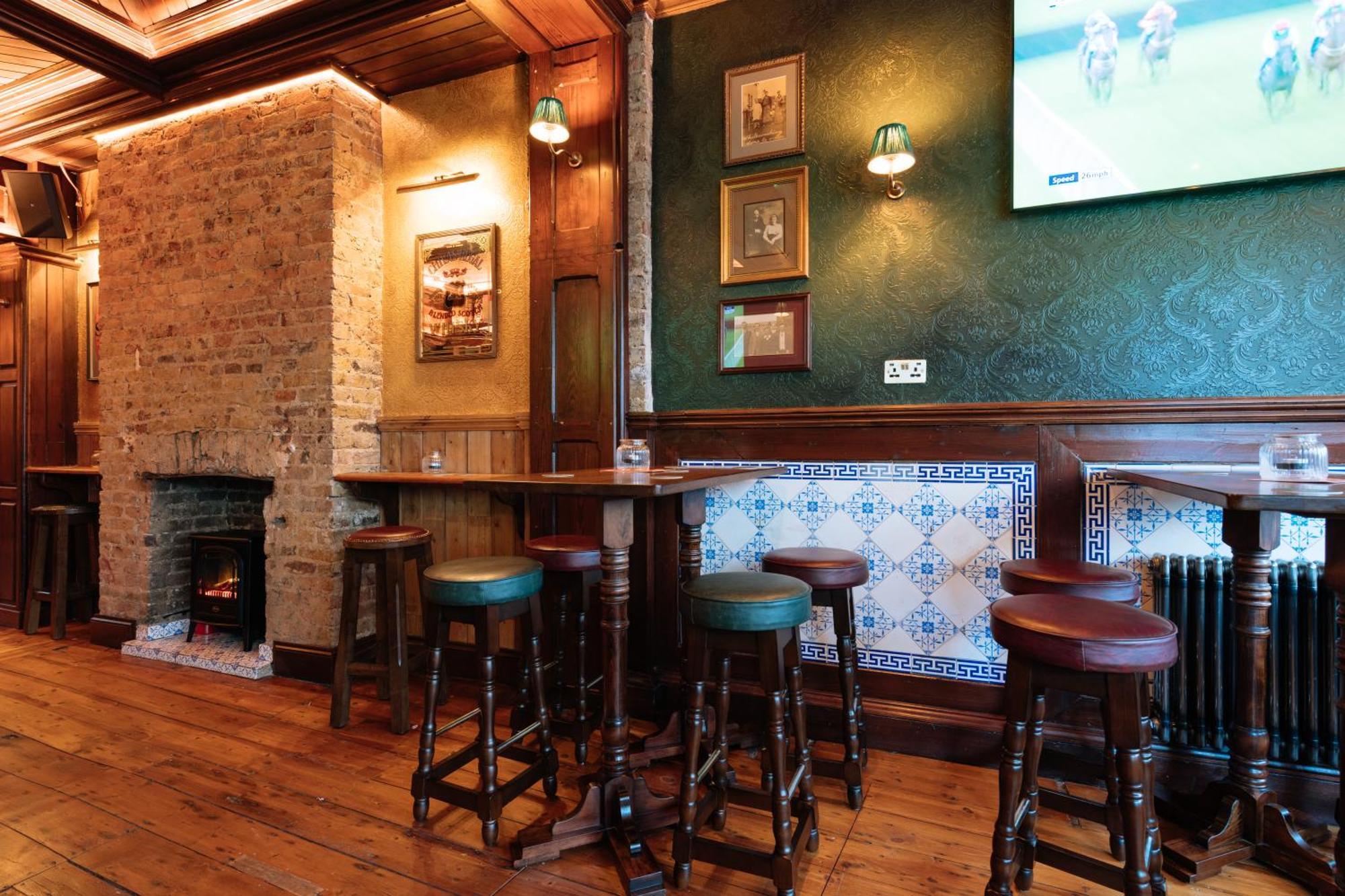 The Crown Pub & Guesthouse 伦敦 外观 照片